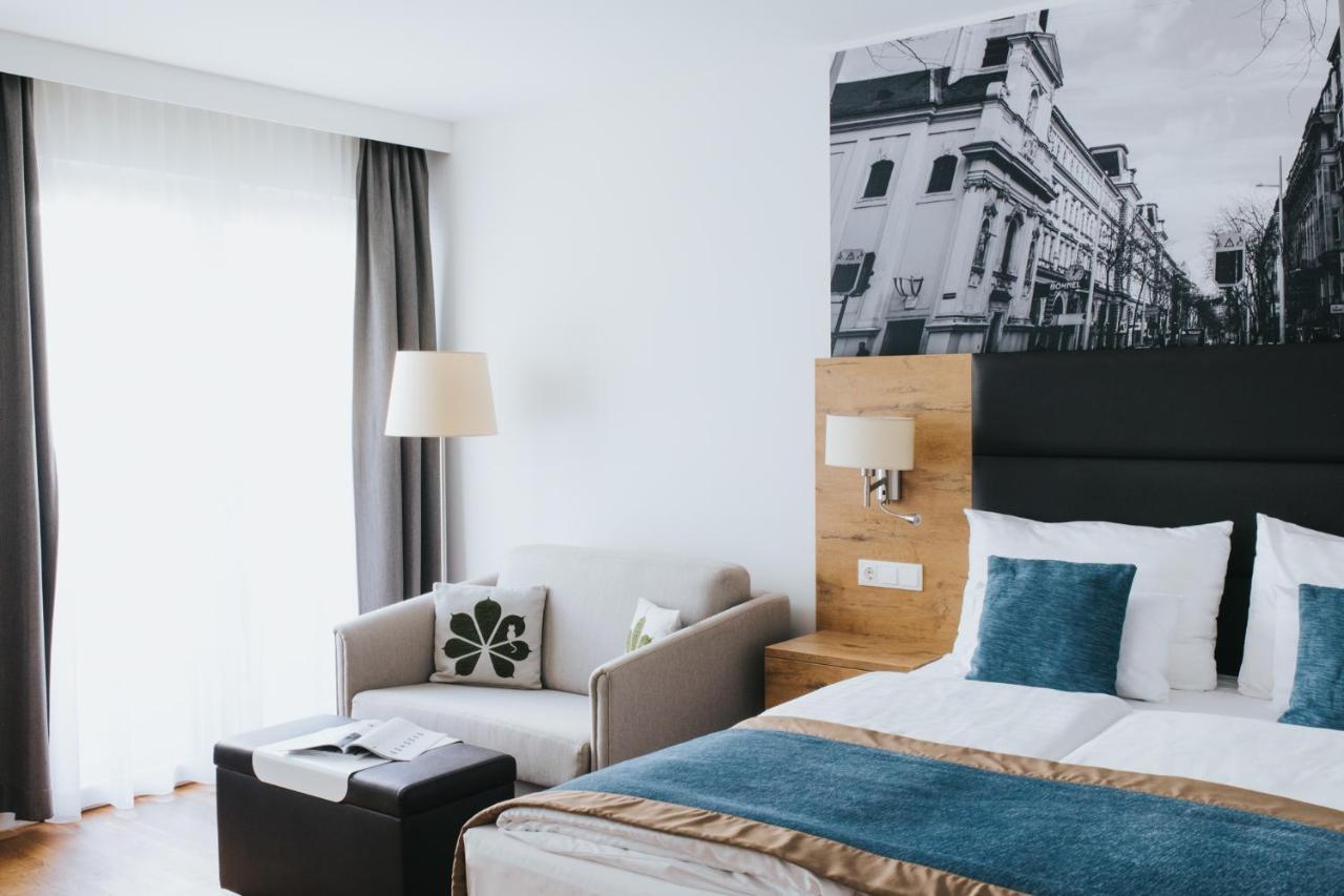 Parks 73 The Townhouse Hotel Wina Bagian luar foto